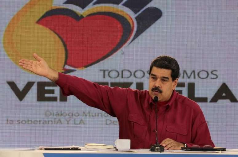 Presidente da Venezuela, Nicolás Maduro, faz discurso semanal em Caracas
17/109/2017 Divulgação Palácio de Miraflores via REUTERS