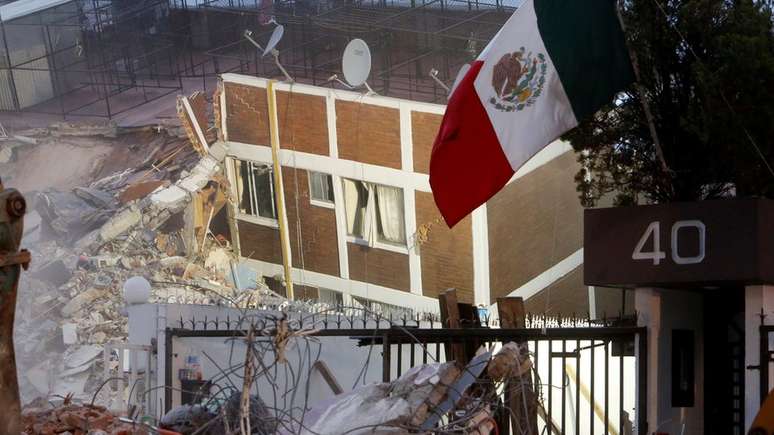 Prédio que colapsou na Cidade do México