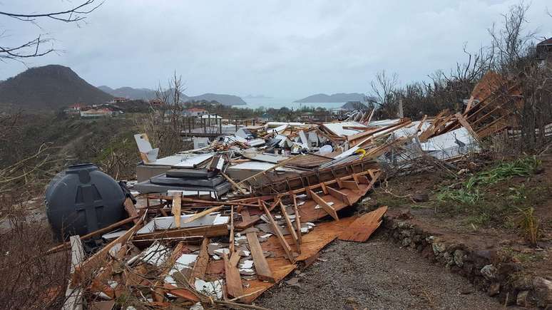 Casa destruída pelo furacão