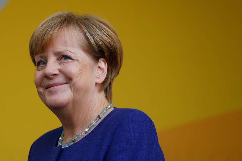 Angela Merkel faz campanha em Fritzlar
 21/9/2017   REUTERS/Kai Pfaffenbach