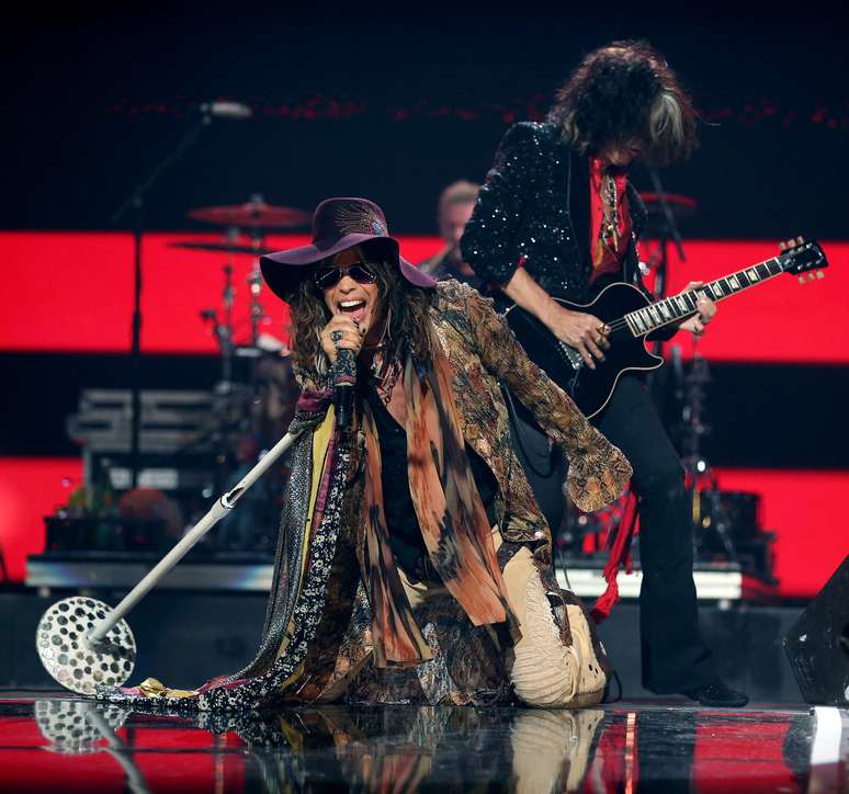 Com 44 anos de estrada, a banda Aerosmith levará sua formação original (Tom Hamilton, Brad Whitford, Joe Perry, Steven Tyler e Joey Kramer) ao Rock in Rio 2017 no dia 21 de setembro de 2017.