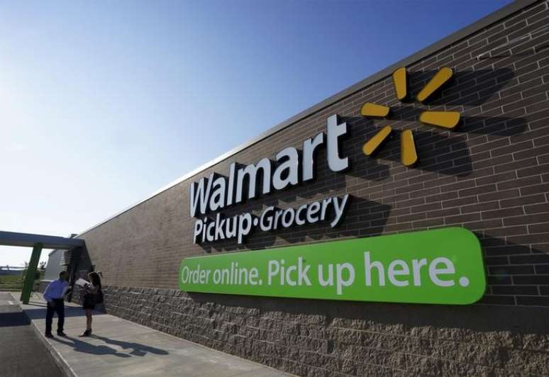 Loja teste do Wal-Mart Pickup-Grocery em Bentonville, Estados Unidos
5/06/2015 REUTERS/Rick Wilking