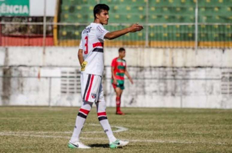 Walce é titular do sub-20 do São Paulo (Divulgação)