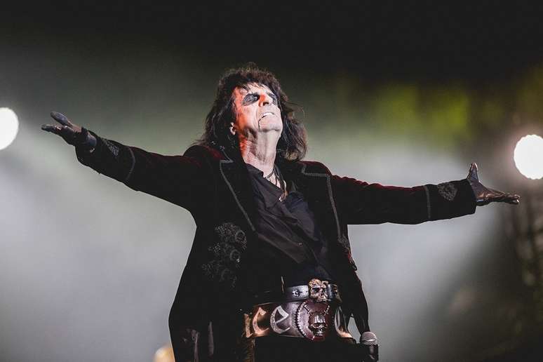 Alice Cooper não economizou empolgação em performance no Palco Sunset