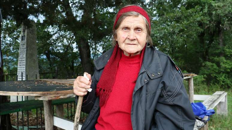 Stanka é a única moradora de sua rua e admite que se sente só 