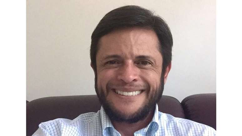 Gabriel Gra&ccedil;a assumiu ser homem trans aos 48 anos