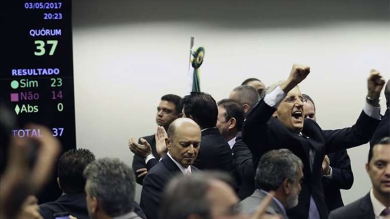 Resultado da vota&ccedil;&atilde;o da reforma da Previd&ecirc;ncia na Comiss&atilde;o Especial da C&acirc;mara