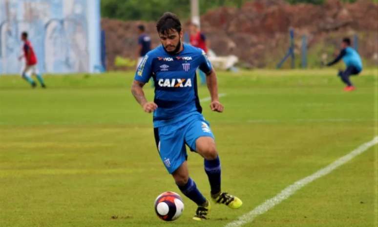 João Paulo acredita que campanha sem derrotas será determinante para que o Avaí permaneça na Série A (Foto: André Palma Ribeiro / Divulgação / Avaí)