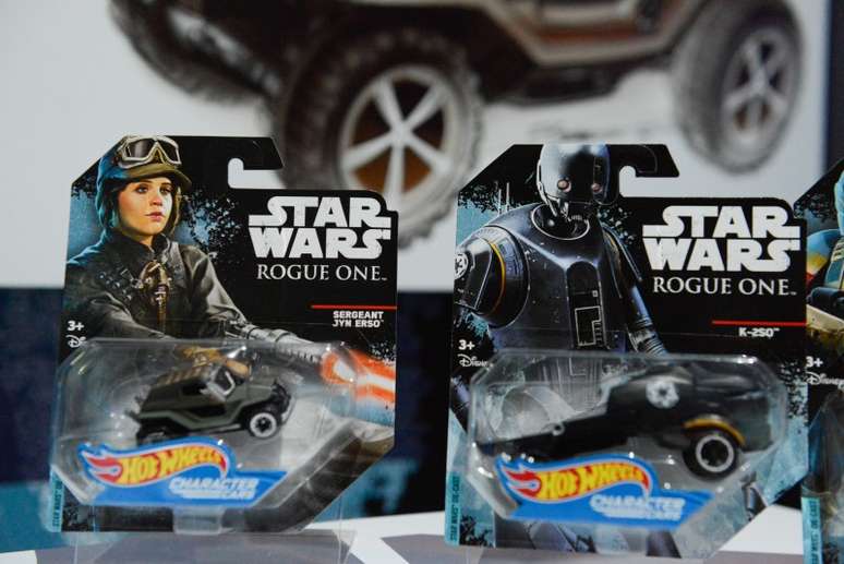 Carros de brinquedo Hot Wheels s&atilde;o vistos em feira em Nova York, EUA 
21/2/2017 REUTERS/Stephanie Keith