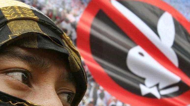 Protesto contra a Playboy na Indon&eacute;sia