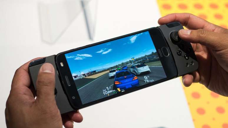 Moto Snap Gamepad