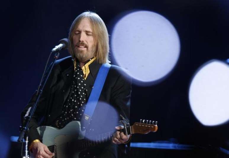 Tom Petty durante show do intervalo do Super Bowl em Arizona
03/02/2008 REUTERS/Lucy Nicholson