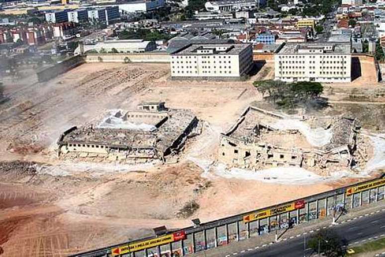 São Paulo – Em 2002, após 46 anos de funcionamento, o complexo do Carandiru começou a ser demolido 