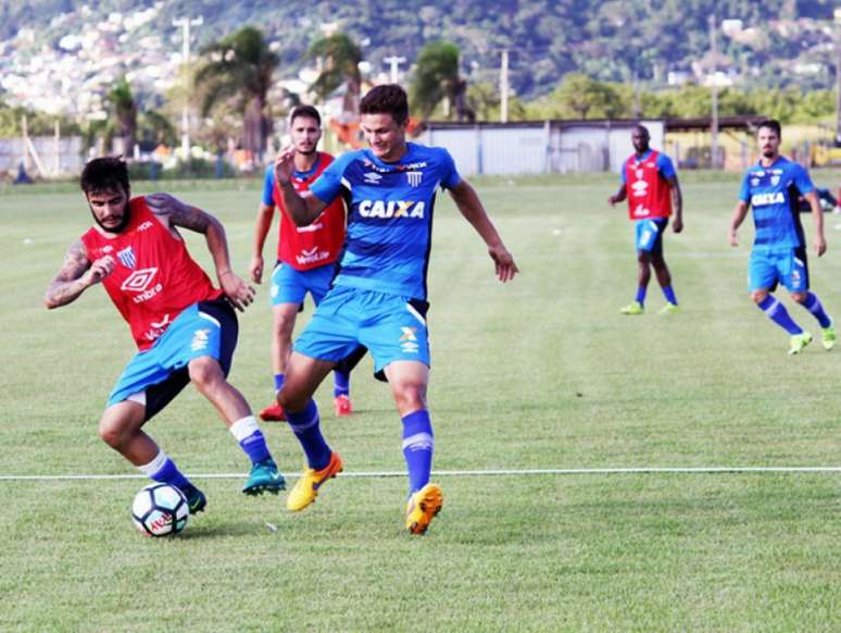 João Paulo pede foco do Avaí para garantir permanência na Série A (Foto: André Palma / Avaí FC)