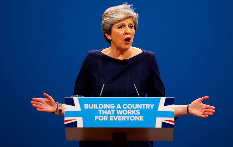 Primeira-ministra britânica, Theresa May, durante conferência do Partido Conservador, em Manchester 04/10/2017 REUTERS/Phil Noble