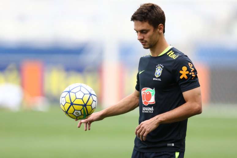 Rodrigo Caio retorna à Seleção de Tite