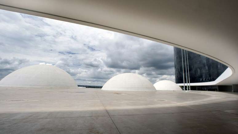 Vista da cúpula dos auditórios do TSE em Brasília
