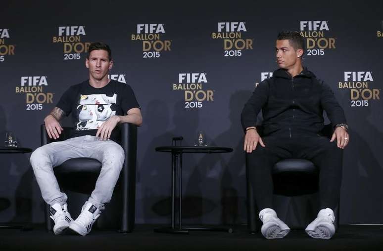 Messi e Cristiano Ronaldo concedem entrevista em Zurique
  11/1/2016     REUTERS/Arnd Wiegmann 