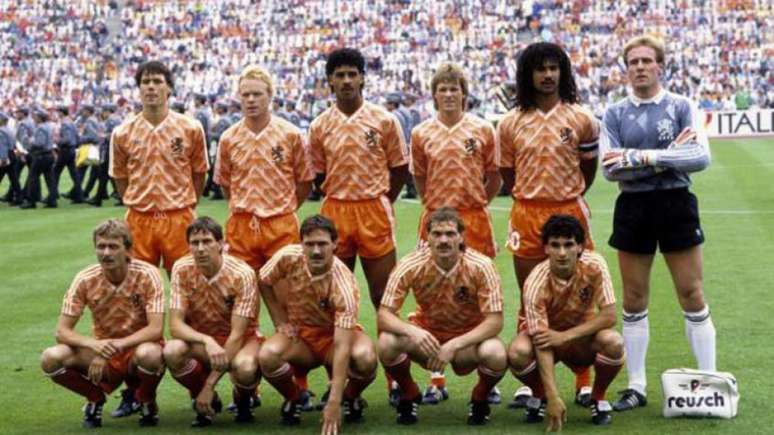 A Holanda tinha uma geração ótima em 1986. com Marco van Basten, Frank Rijkaard, Ruud Gullit e Rob de Wit. Mas perdeu para a Bélgica na repescagem