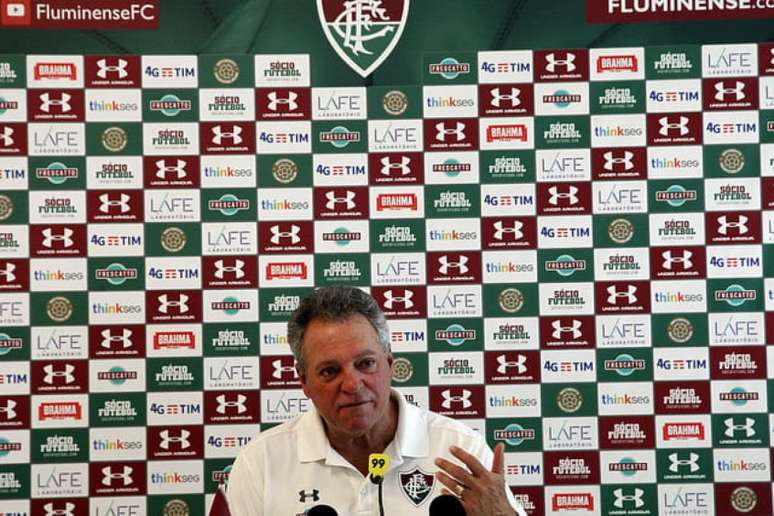 Abel Braga em entrevista nesta quarta-feira, véspera do Fla-Flu pelo Brasileirão (Foto: Nelson Perez/Fluminense F.C.)