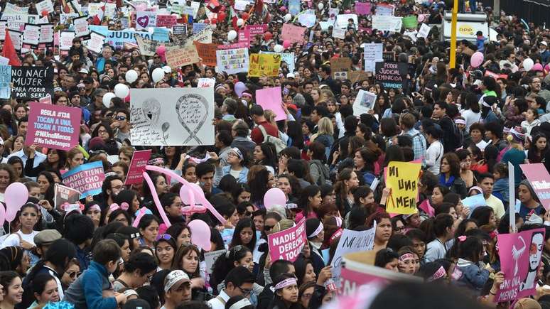 Movimento Ni una menos marcou nova manifestação em defesa das mulheres em Lima 