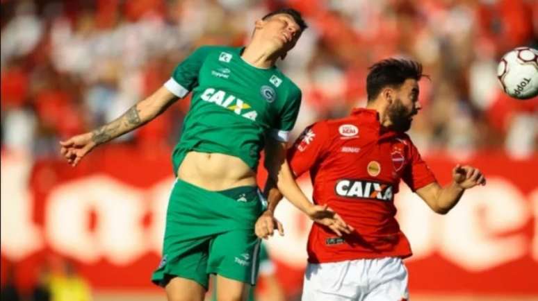Vila Nova e Goiás ficaram no empate sem gols no Serra Dourada (Foto: O Popular)