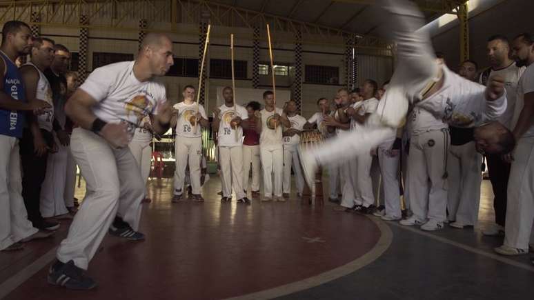 Capoeira chegou a ser proibida no passado e, em 2014, recebeu o título de Patrimônio Cultural Imaterial da Humanidade da Unesco 