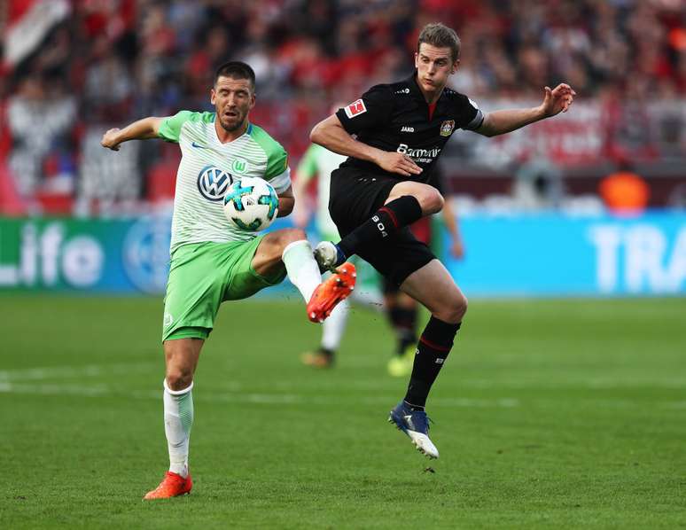 Bayer Leverkusen e Wolfsburg se enfrentaram neste domingo pelo Alemão