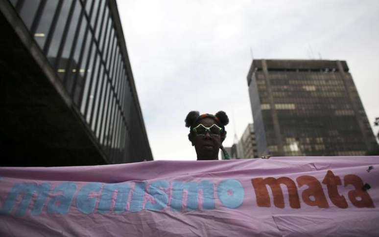 Mulher protesta contra o machismo em S&atilde;o Paulo 31/08/2013 REUTERS/Nacho Doce