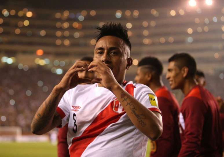 Meia desfalcará o São Paulo por três ou quatro jogos para tentar levar seu país à Copa (Divulgação/Seleção Peruana)