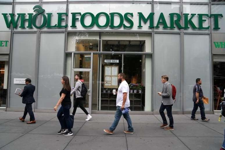 Supermercado da rede Whole Foods em Nova York, Estados Unidos
16/06/2017 REUTERS/Carlo Allegri