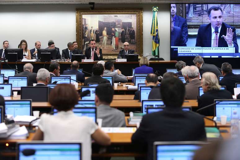 Plenário da Comissão de Constituição e Justiça da Câmara dos Deputados
17/10/2017 REUTERS/Adriano Machado