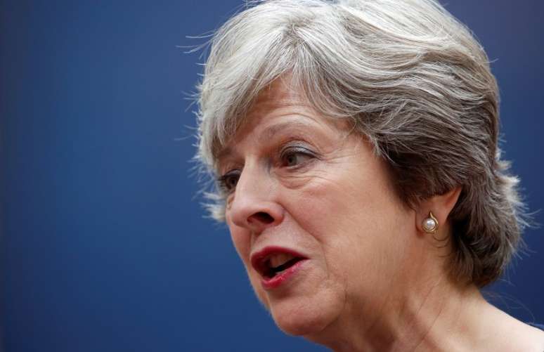Primeira-ministra do Reino Unido, Theresa May, na c&uacute;pula da Uni&atilde;o Europeia, em Bruxelas, B&eacute;lgica 17/10/2017 REUTERS/Dario Pignatelli