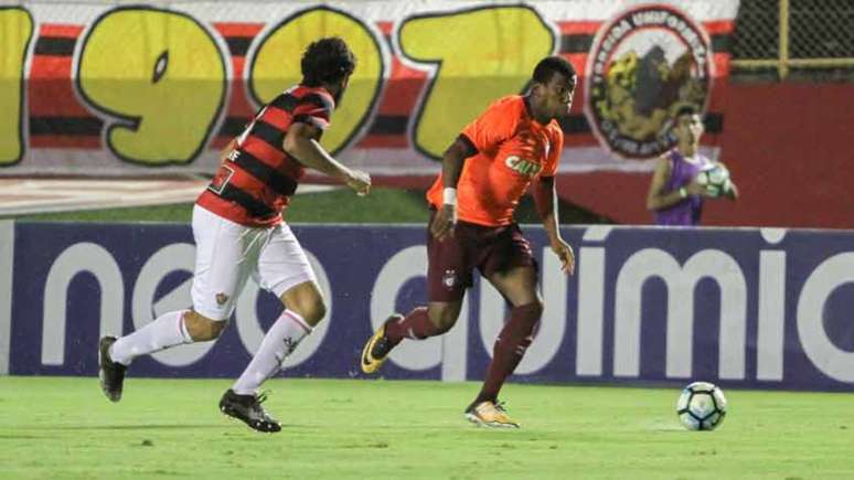 Inspirado, atacante Ribamar foi o destaque da partida com dois marcados (Foto: Tiago Caldas / Fotoarena)