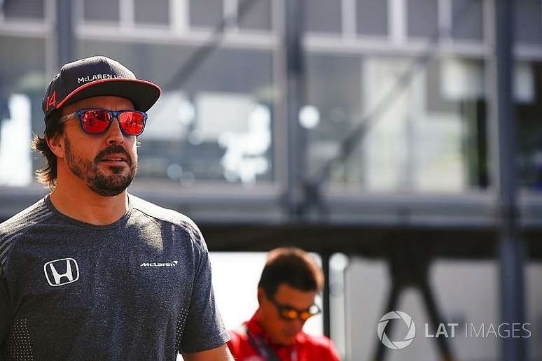 McLaren confirma renovação de Alonso para 2018