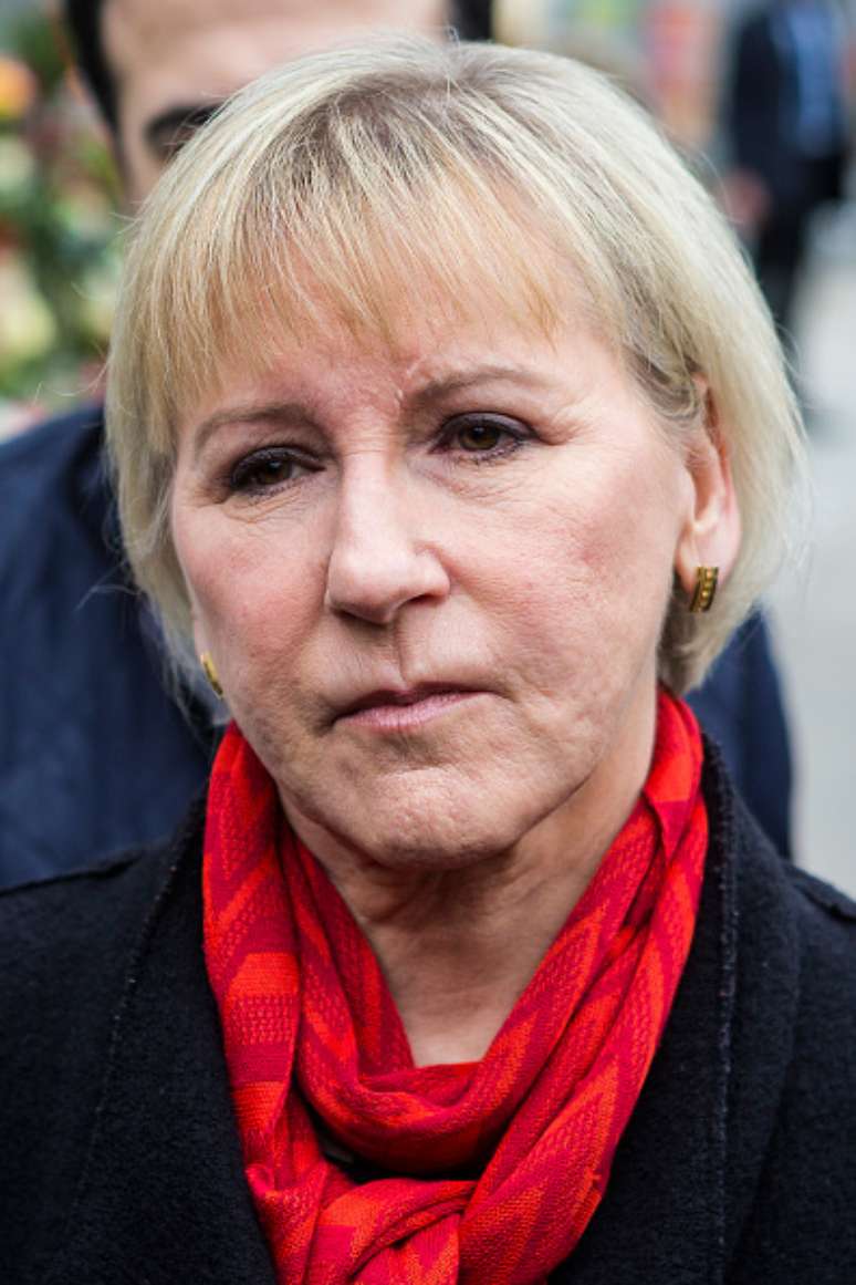 Margot Wallström questiona o que políticos podem fazer para combater assédio