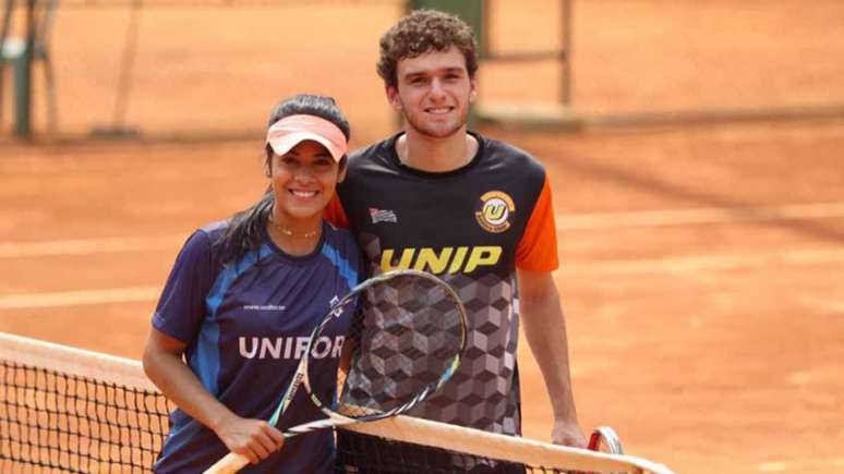 Inspirados por parentes, Letícia Monteiro e Antonin Haddad foram os campeões do JUBs no tênis (Foto: Fotojump)