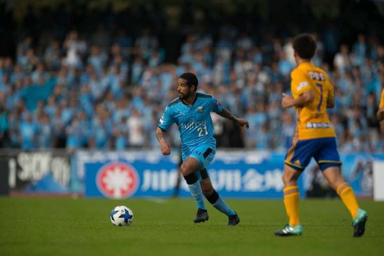 Eduardo Neto pode conquistar três títulos com o Frontale nesta temporada (Foto: Divulgação/Kawasaki Frontale)