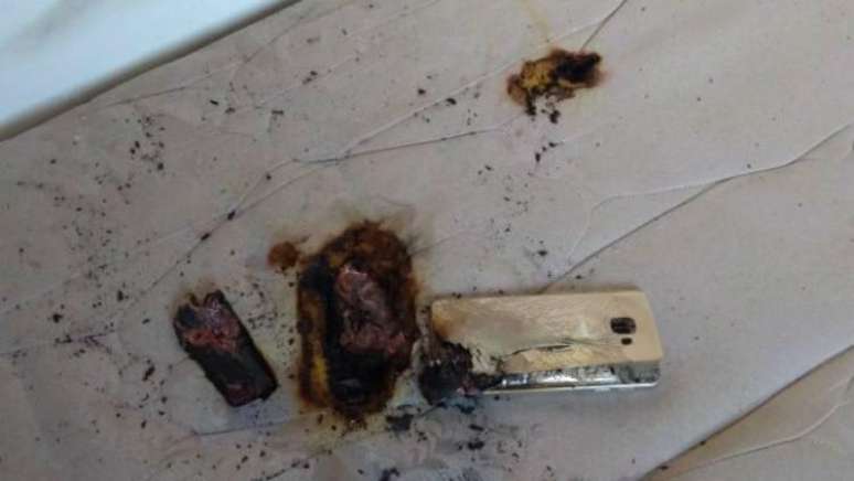 Samsung A3 2016 - explosão
