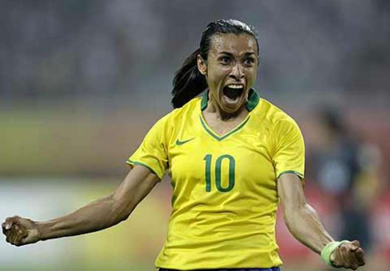 Marta - Maior nome do futebol feminino, a atacante já foi a melhor do mundo cinco vezes consecutivas.