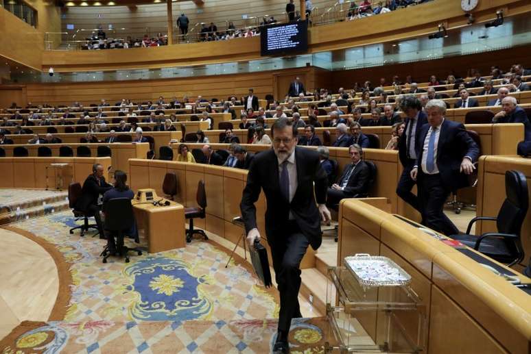 Primeiro-ministro espanhol, Mariano Rajoy, durante sessão de debates no Senado da Espanha
27/10/2017 REUTERS/Susana Vera