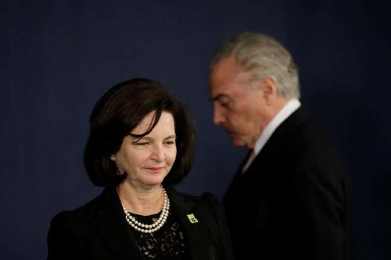 O presidente brasileiro Michel Temer ao lado da procuradora-geral da República, Raquel Dodge, em Brasília
18/09/2017
REUTERS/Ueslei Marcelino