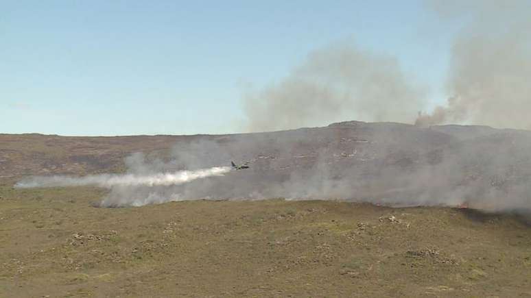 Aeronaves da Força Aérea Brasileira reforçam combate aos incêndios na Chapada Diamantina