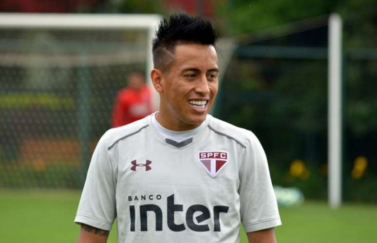 Cueva jogará no sábado antes de se apresentar à seleção (Érico Leonan/saopaulofc.net)