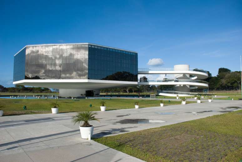 A Esta&ccedil;&atilde;o Cabo Branco de Jo&atilde;o Pessoa, centro de Ci&ecirc;ncia, Cultura e Arte, foi projetada por Oscar Niemeyer