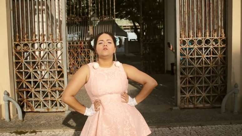 Clipe de Nat&aacute;lia Oliveira