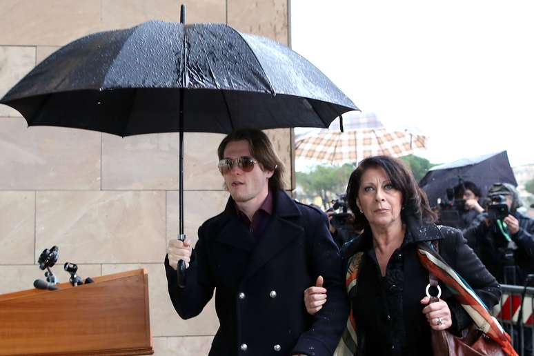 Imagem mostra Raffaele Sollecito em 30 de janeiro de 2014, quando chegou ao tribunal de Florença 