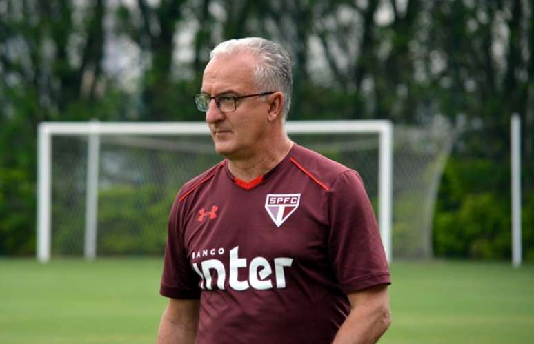 Dorival Júnior deve ser responsável por manter o São Paulo para 2018 (Foto: Rubens Chiri)