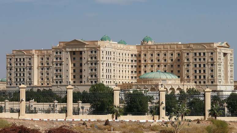 O hotel Ritz-Carlton em Riad, Arábia Saudita