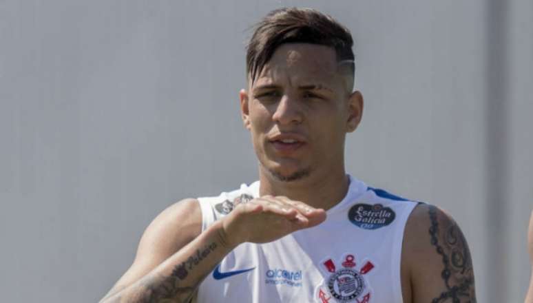 Guilherme Arana tem contrato com o Timão até o fim de 2021
